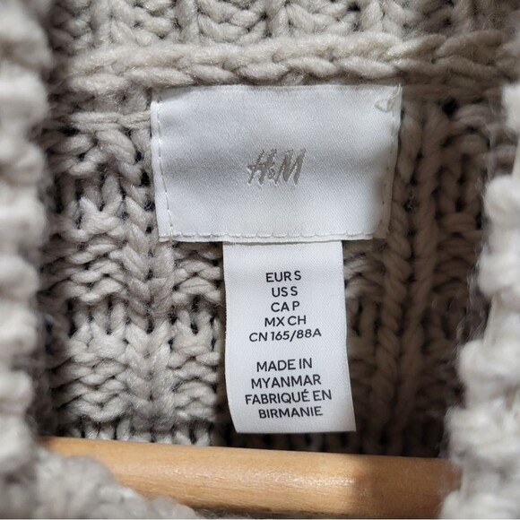 H&M Mock Neck Wool Blend Sweater Light Gray Size S Oversized Cropped - Picture 6 of 10